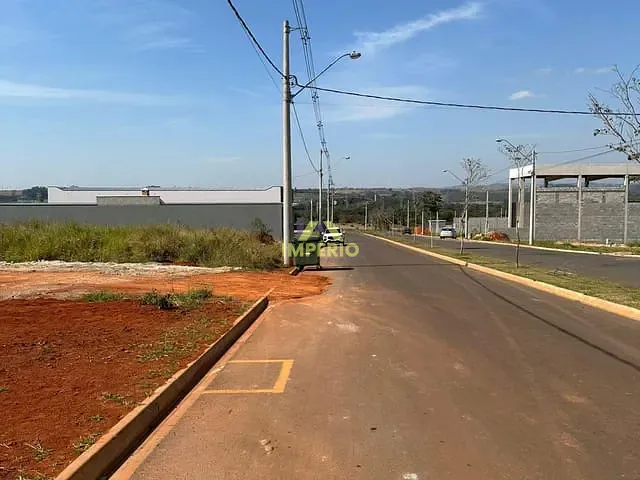 Terreno com 528m², à venda, no bairro Jardim dos Ipês em Salto