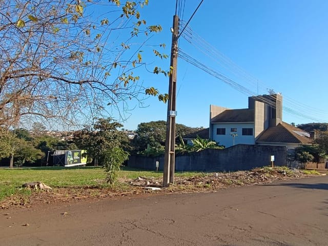 Terreno com 405m², à venda, no bairro Jardim Eldorado em Cambé