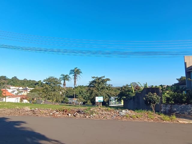 Terreno com 405m², à venda, no bairro Jardim Eldorado em Cambé