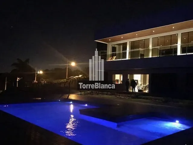 Terreno com 313m², à venda, no bairro Colônia Dona Luiza em Ponta Grossa