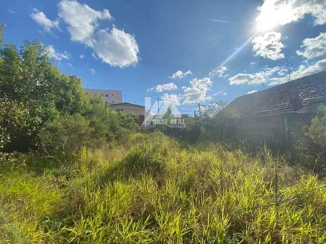 Terreno com 375m², à venda, no bairro Centro em Ponta Grossa