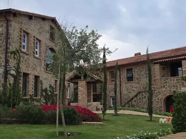 Terreno com 1680m², à venda, no bairro Areal em Areal