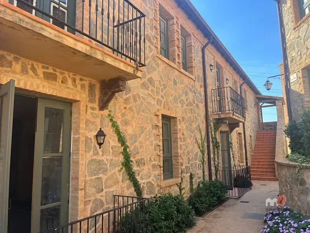 Terreno com 1680m², à venda, no bairro Areal em Areal