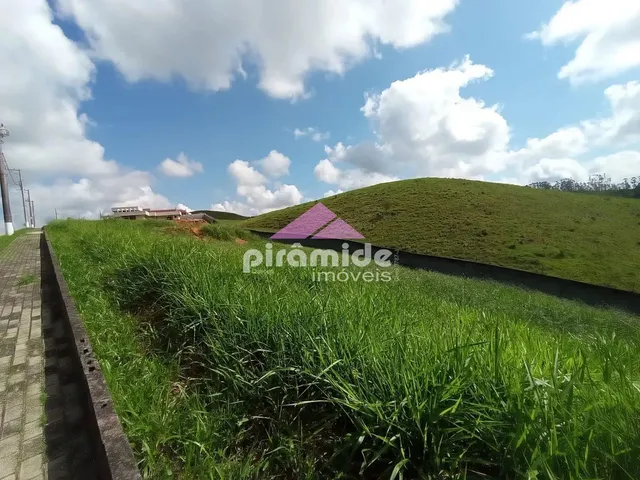 Terreno com 1050m², à venda, no bairro Condomínio Residencial Mantiqueira em São José Dos Campos