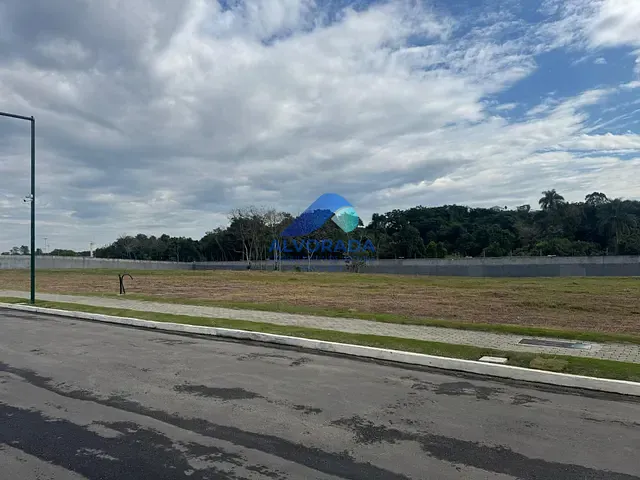 Terreno com 957m², à venda, no bairro Urbanova em São José dos Campos