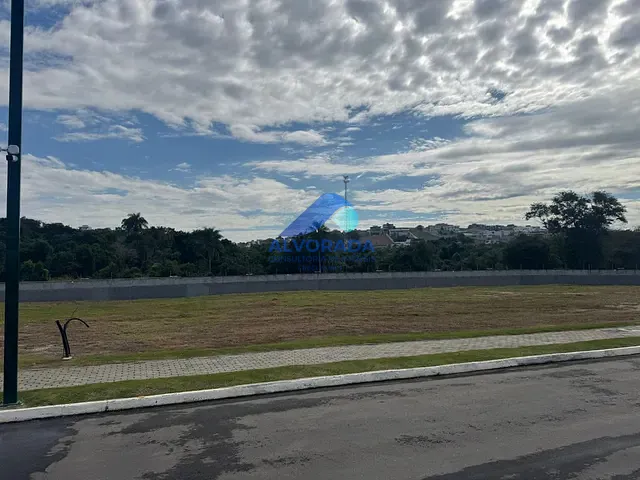 Terreno com 957m², à venda, no bairro Urbanova em São José dos Campos