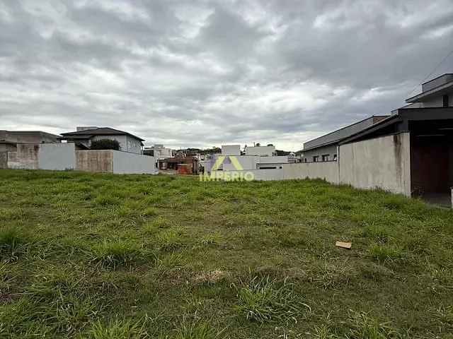 Terreno com 322m², à venda, no bairro Residencial Lagos D'Icaraí em Salto