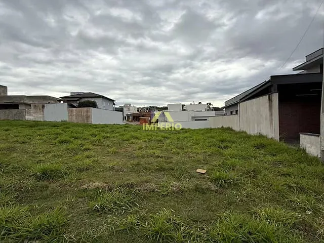 Terreno com 322m², à venda, no bairro Residencial Lagos D'Icaraí em Salto