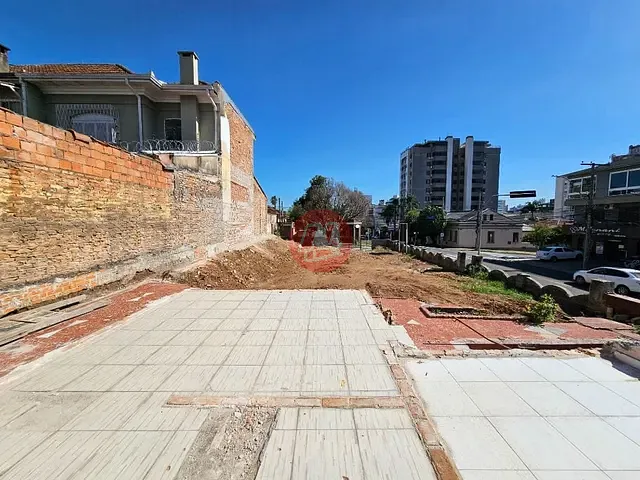 Terreno com 432m², à venda ou para alugar, no bairro Santana em Porto Alegre