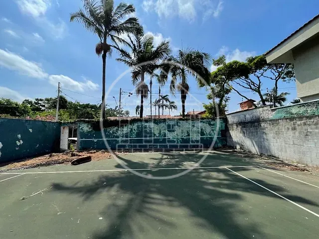 Terreno com 561m², à venda, no bairro Interlagos em São Paulo