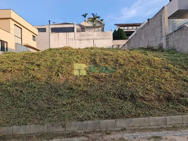 Terreno com 450m², à venda, no bairro Condomínio Residencial Jaguary em São José dos Campos