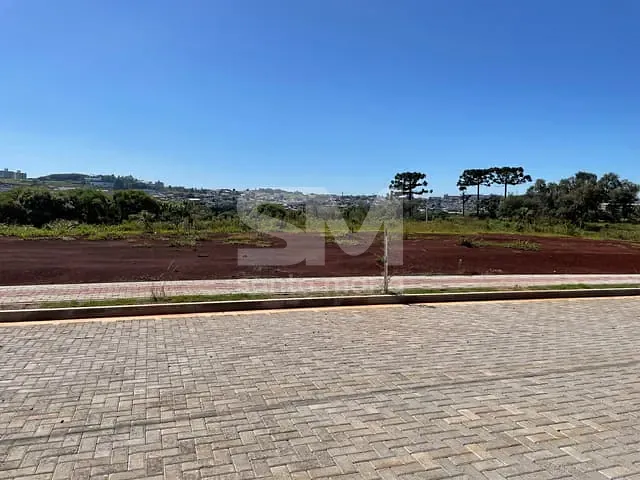 Terreno com 910m², à venda, no bairro Água Santa em Chapecó