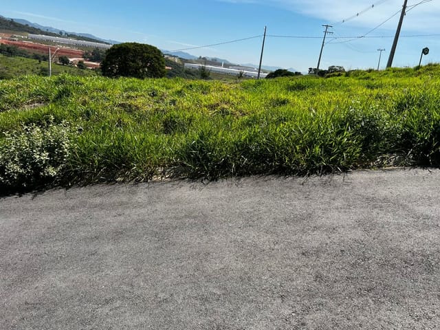 Terreno com 200m², à venda, no bairro Loteamento Sierra em Extrema