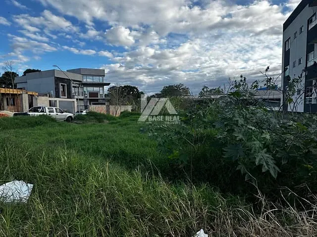 Terreno com 450m², à venda, no bairro Santa Cruz em Guarapuava