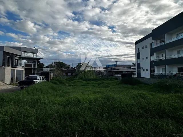 Terreno com 450m², à venda, no bairro Santa Cruz em Guarapuava