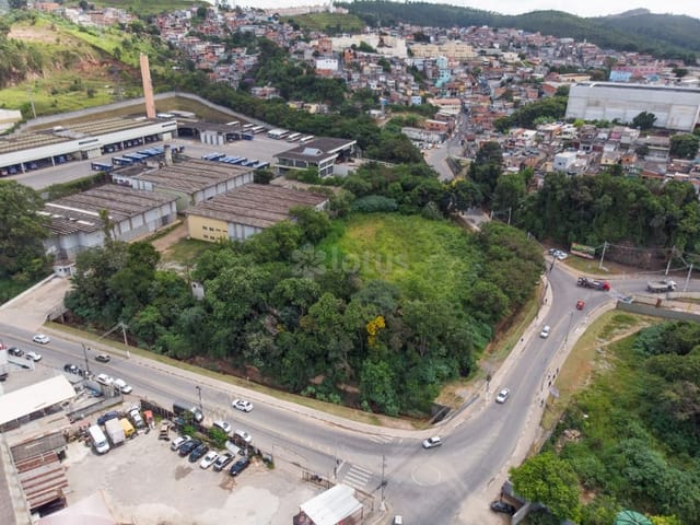 Terreno com 4500m², à venda, no bairro Jardim Alagoas em Santana de Parnaíba