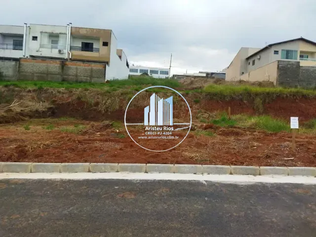 Terreno com 300m², à venda, no bairro Cidade Vergani em Pouso Alegre