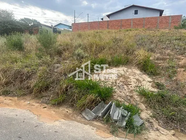 Terreno com 163m², à venda, no bairro David de Paula em Andradas
