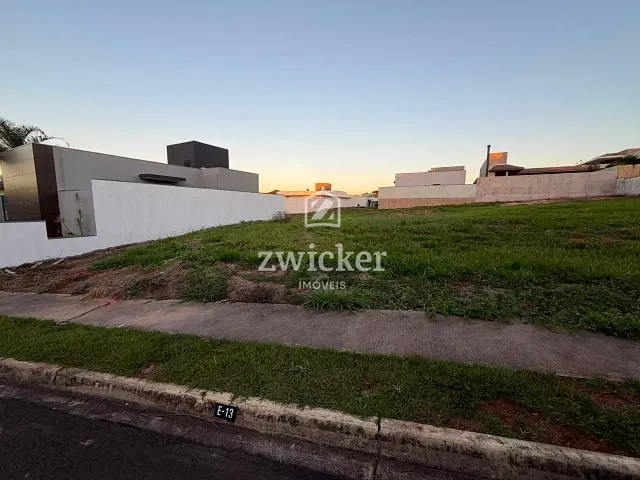 Terreno com 642m², à venda, no bairro Residencial Villa Lobos em Bauru