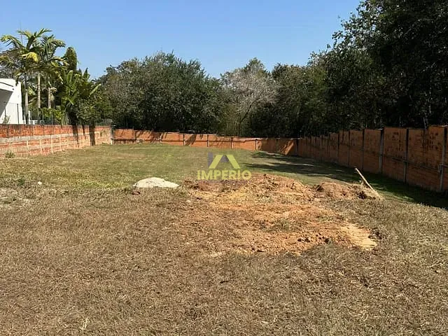Terreno com 1514m², à venda, no bairro Terras de Mont Serrat em Salto