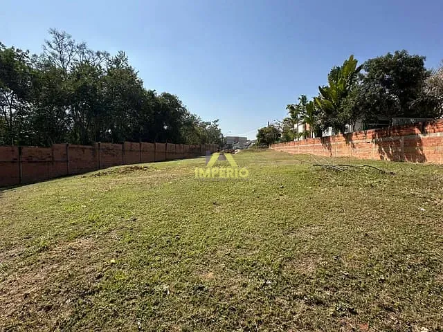 Terreno com 1514m², à venda, no bairro Terras de Mont Serrat em Salto