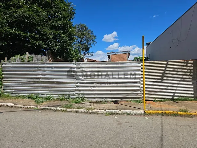 Terreno com 220m², à venda, no bairro centro em Piranguinho