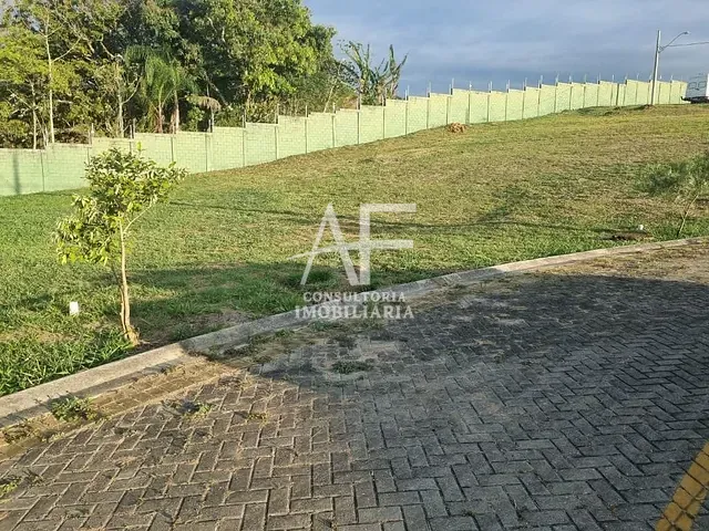 Terreno com 347m², à venda, no bairro Chácara São Félix em Taubaté