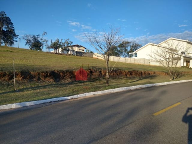Terreno com 1044m², à venda, no bairro Chácara São Félix em Taubaté