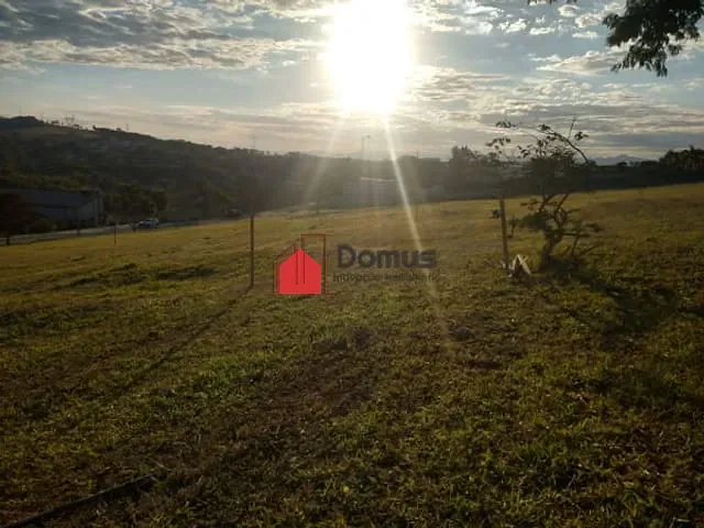 Terreno com 1044m², à venda, no bairro Chácara São Félix em Taubaté