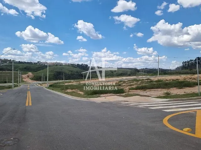 Terreno com 200m², à venda, no bairro Jardim Imperial em São José dos Campos