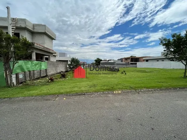 Terreno com 418m², à venda, no bairro Loteamento Residencial Reserva dos Lagos em Pindamonhangaba