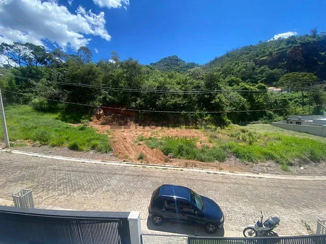Terreno com 252m², à venda, no bairro Loteamento Vale das Hortênsias em Itajubá