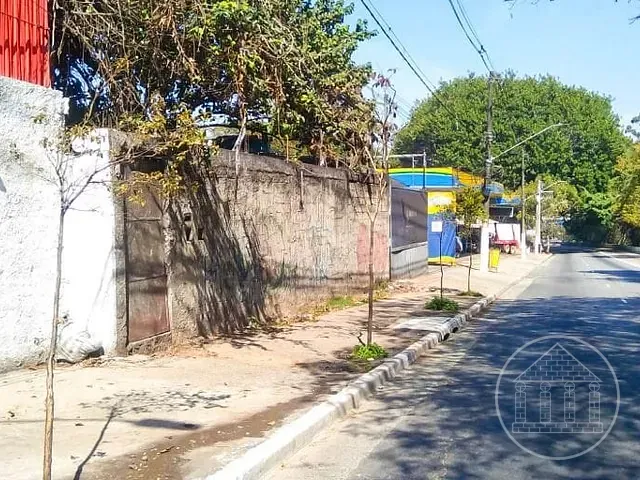 Terreno com 595m², à venda, no bairro Jardim Imperial em São Paulo