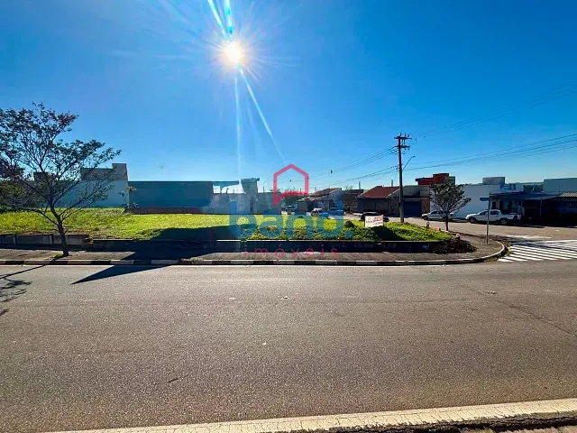 Terreno com 749m², à venda, no bairro Residencial São Francisco em Porto Feliz