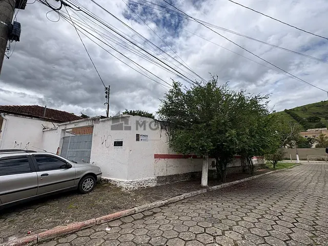 Terreno com 411m², à venda, no bairro Porto Velho em Itajubá