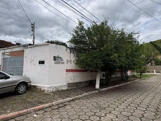 Terreno com 411m², à venda, no bairro Porto Velho em Itajubá