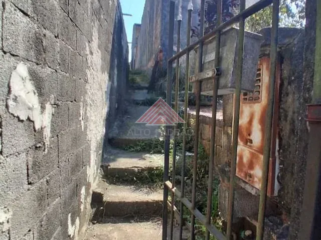Terreno com 334m², à venda, no bairro Jardim Anchieta em Mauá