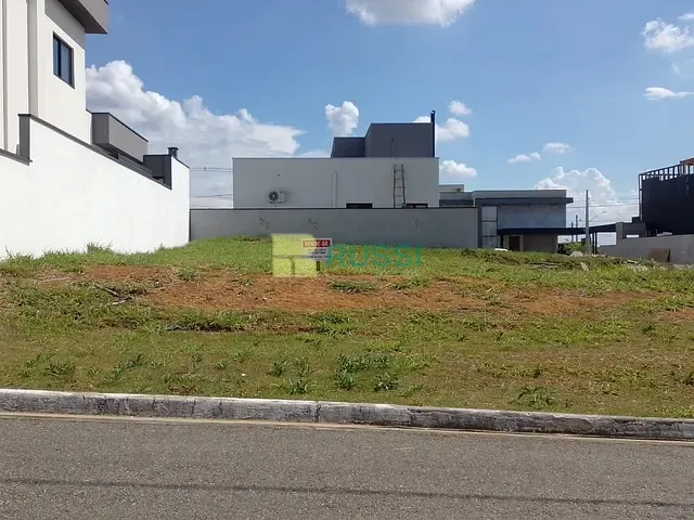 Terreno com 252m², à venda, no bairro Recanto dos Eucaliptos em São José dos Campos