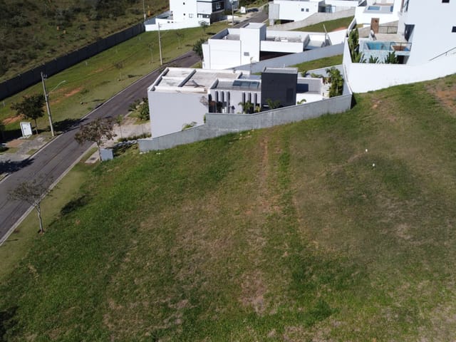 Terreno com 452m², à venda, no bairro Alphaville em Juiz de Fora