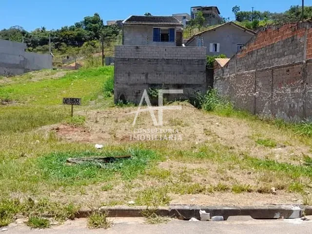Terreno com 406m², à venda, no bairro Residencial Estoril em Taubaté