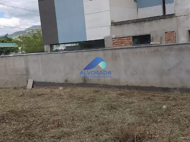 Terreno com 288m², à venda, no bairro Varginha em Itajubá