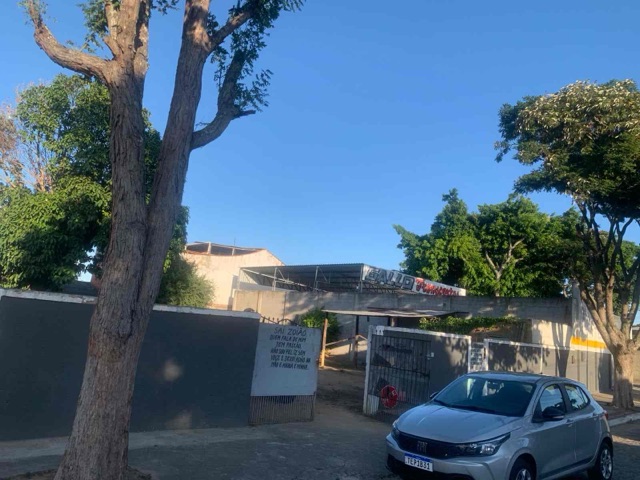 Terreno com 706m², à venda, no bairro Parque Bandeirantes em Campos dos Goytacazes