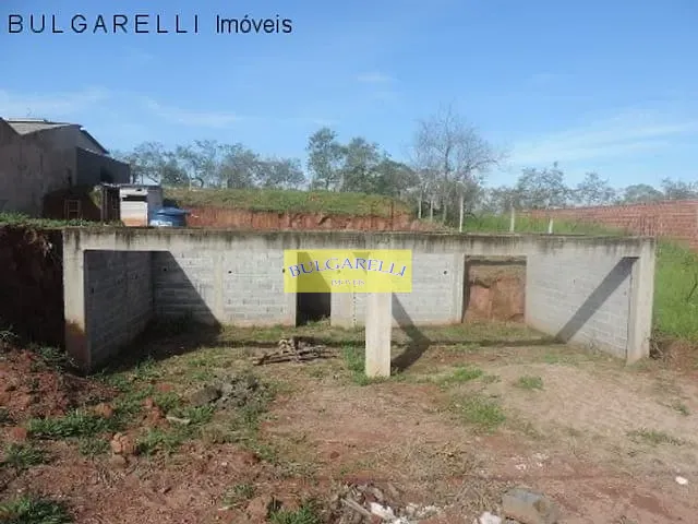 Terreno com 800m², à venda, no bairro Estância Iporanga em Jarinu