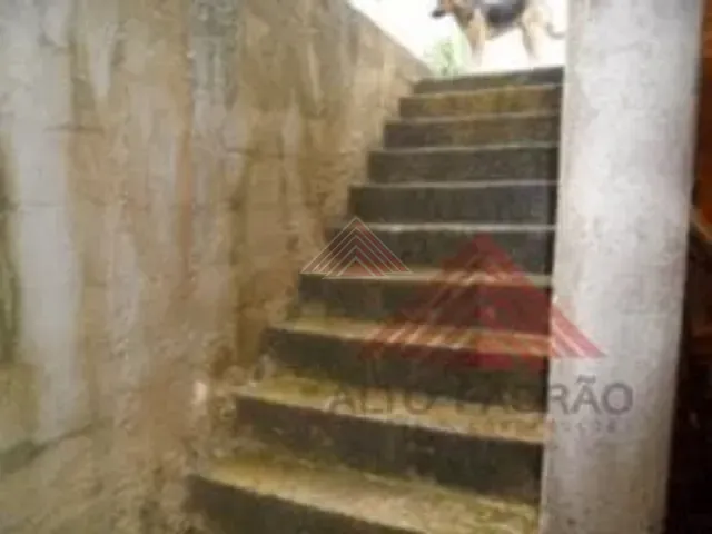 Terreno à venda, no bairro Jardim Zaira em Mauá