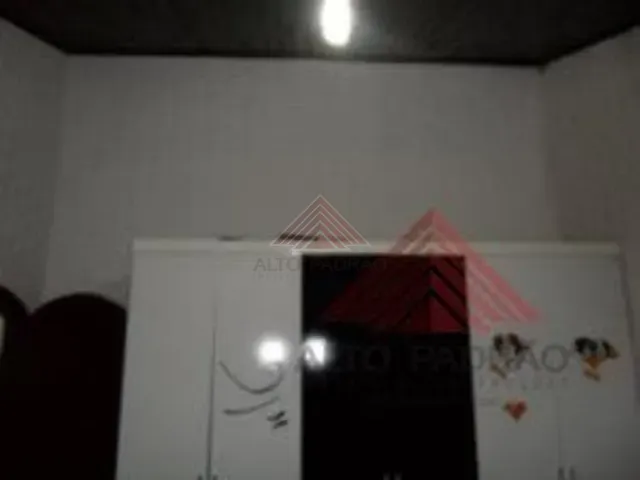 Terreno à venda, no bairro Jardim Zaira em Mauá