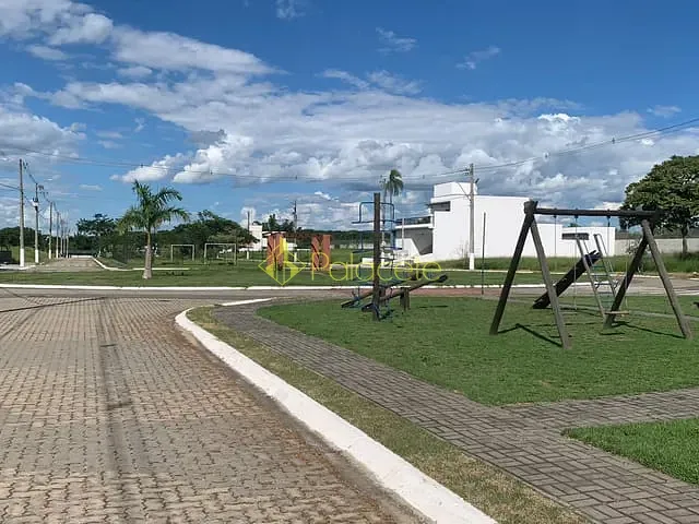 Terreno com 360m², à venda, no bairro Quiririm em Taubaté