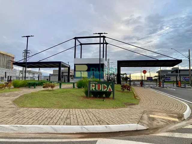Terreno com 250m², à venda, no bairro Recanto dos Eucaliptos em São José dos Campos