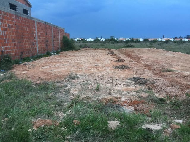 Terreno com 188m², à venda, no bairro Areal em Pelotas