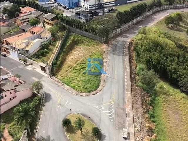 Terreno com 1246m², à venda, no bairro Centro em Itatiba