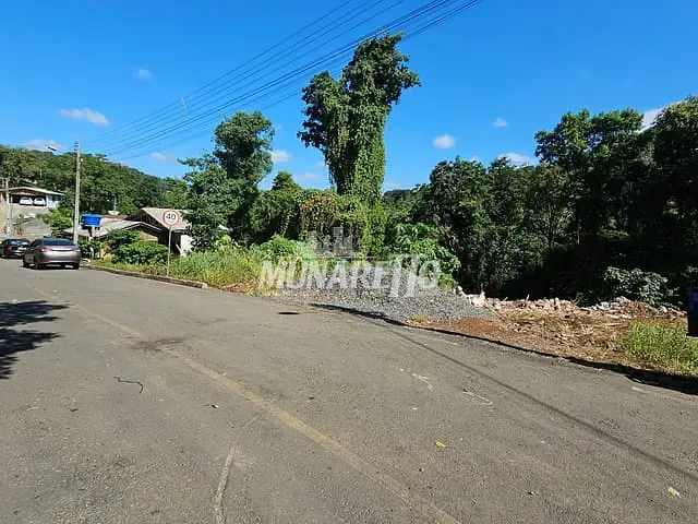 Terreno com 358m², à venda, no bairro Centro em Piratuba
